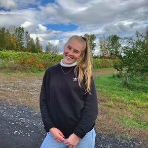 Meet your Posher, Maé